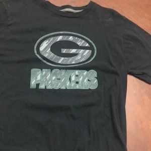 Men’s medium Packers short sleeve tee